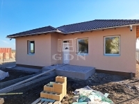 Продается совмещенный дом Kiskunlacháza, 80m2