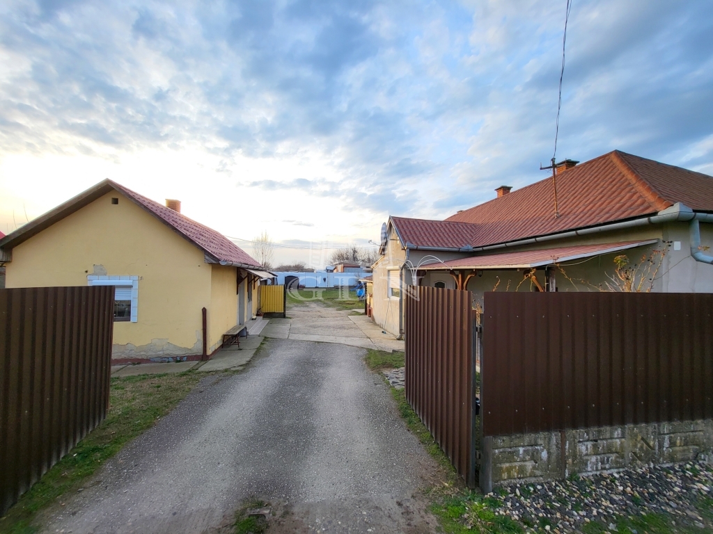 For sale Újfehértó Family House