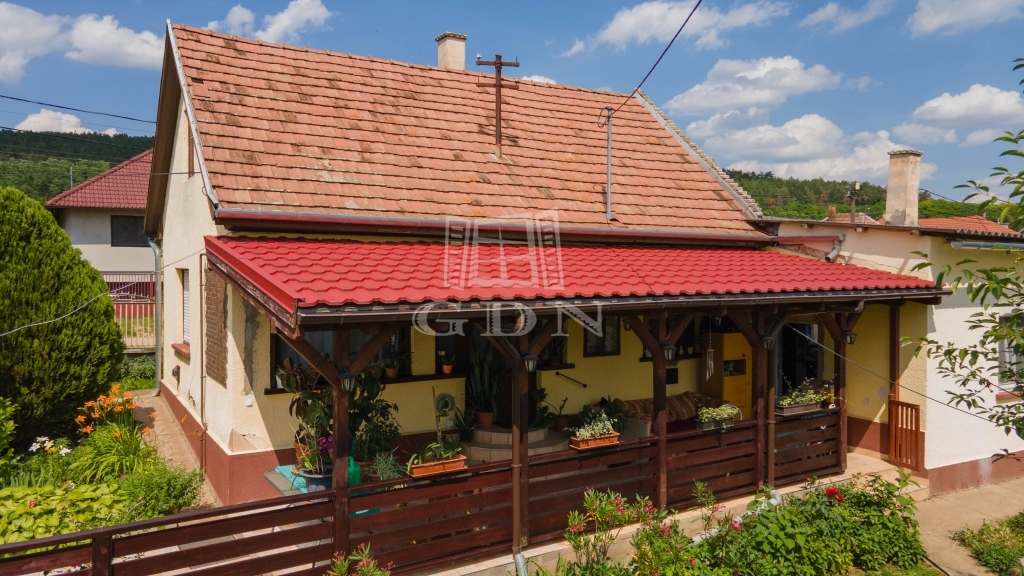 Vânzare Váchartyán Casa Familiala